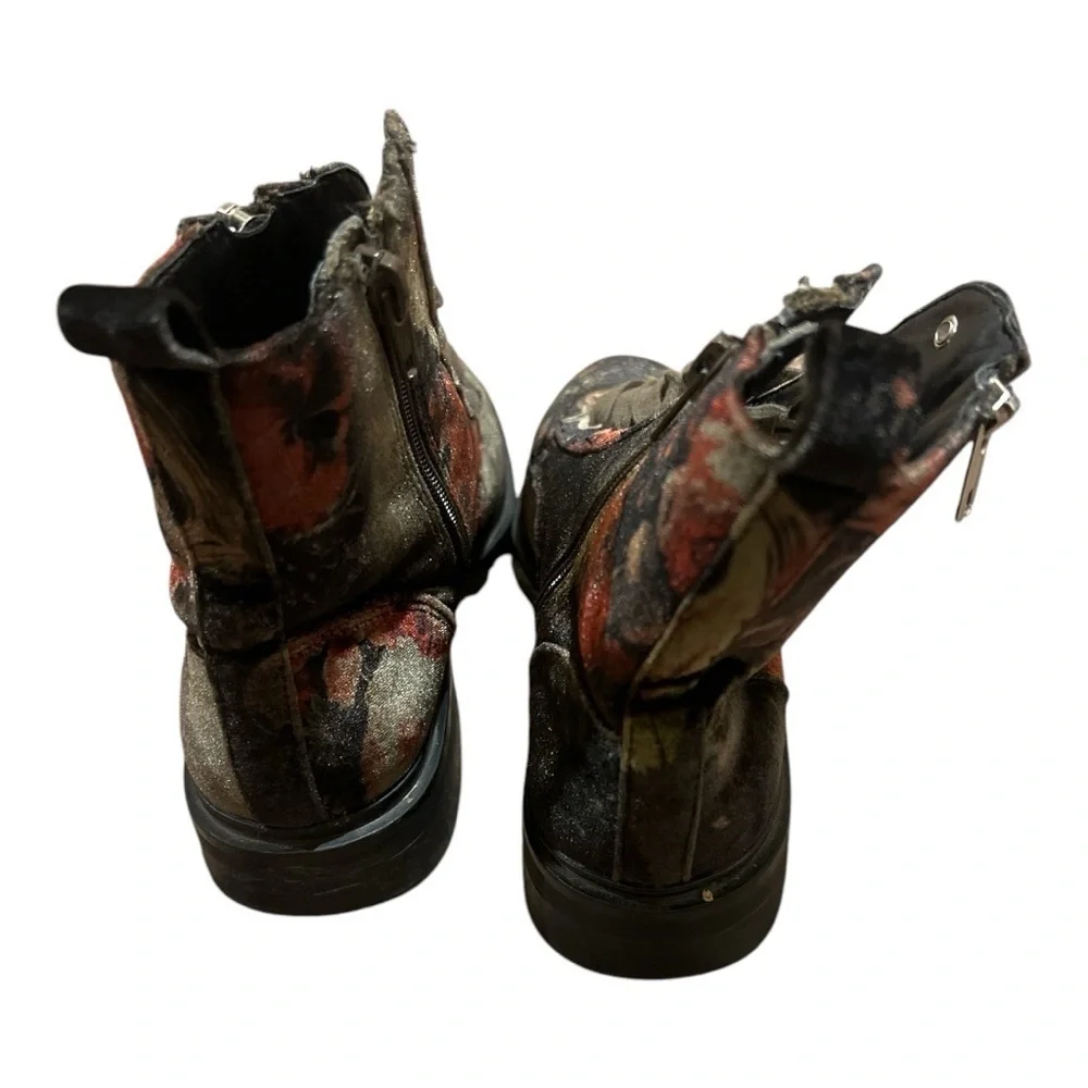 AMERICAN EAGLE boots